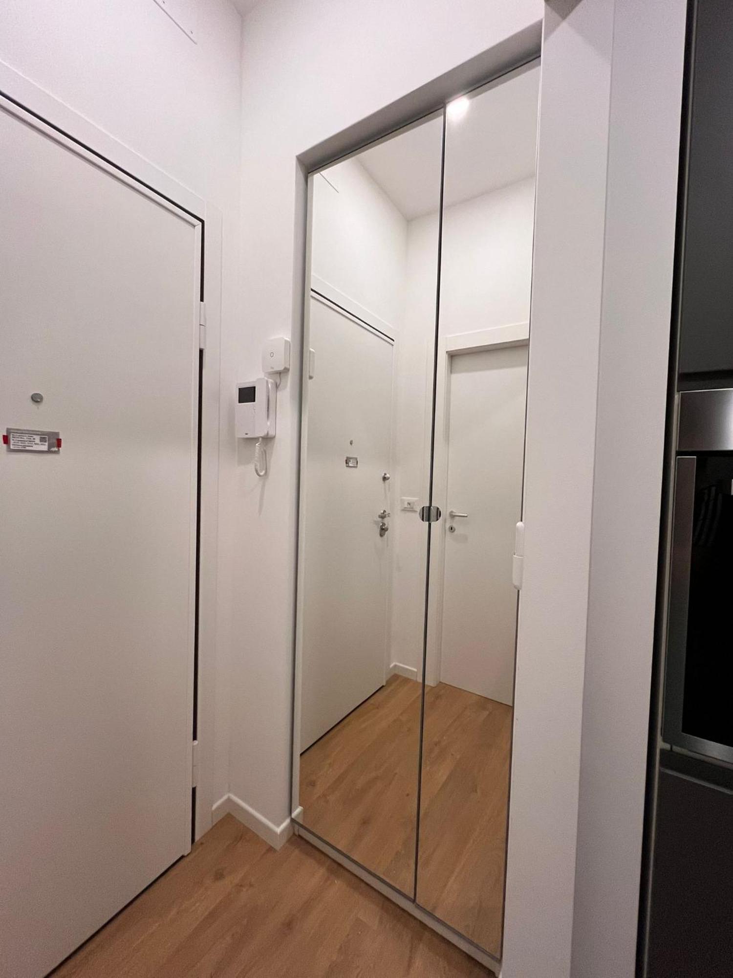 Trieste Centrale Luxury Apartament In Stile Moderno Exterior photo