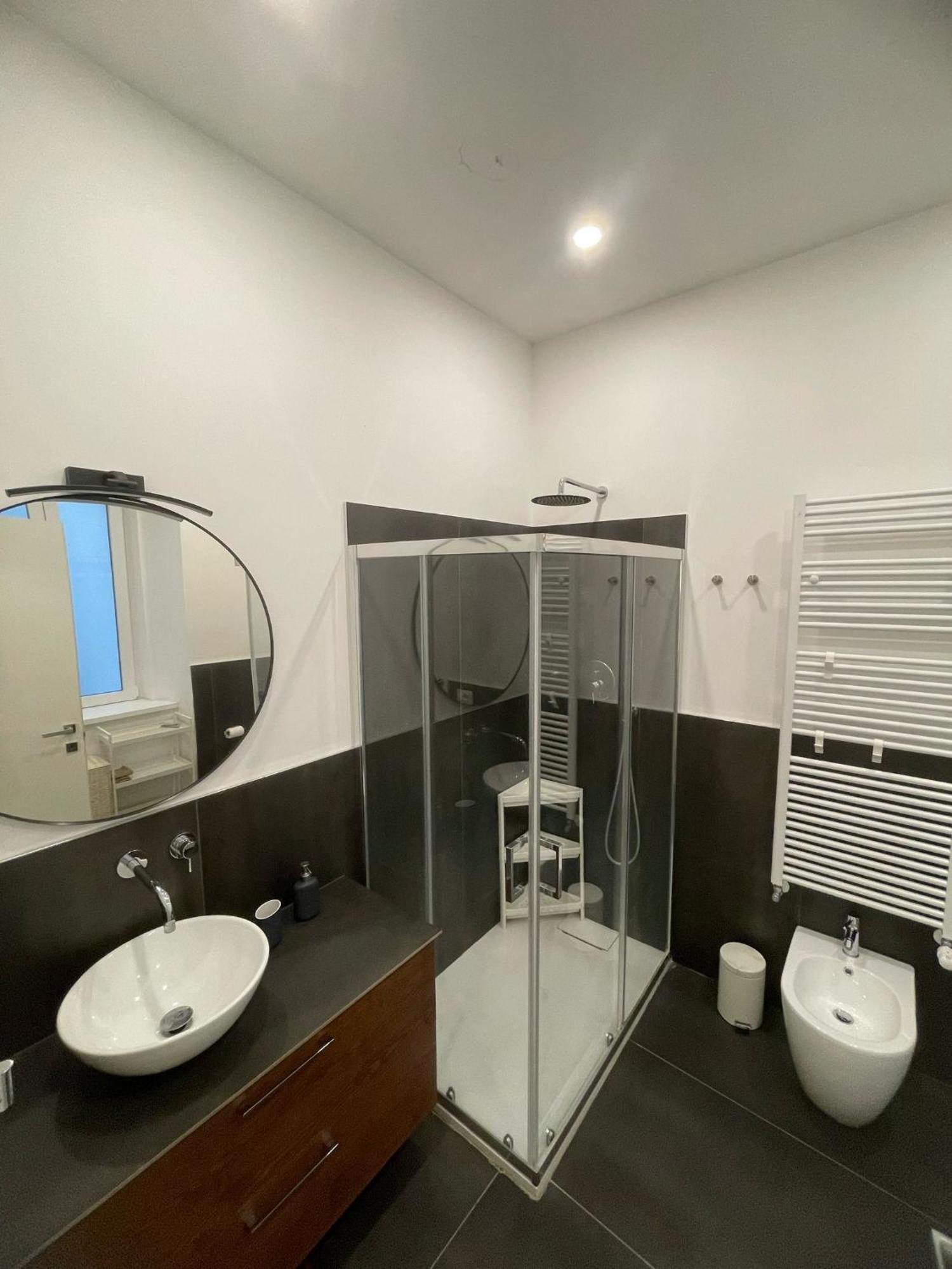 Trieste Centrale Luxury Apartament In Stile Moderno Exterior photo